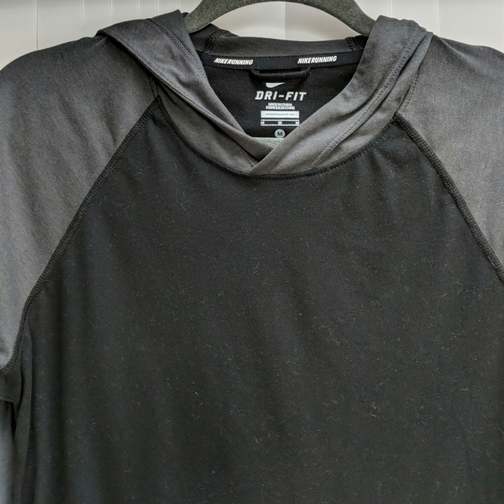 Nike dri fit running hooded top - Picture 8 of 8